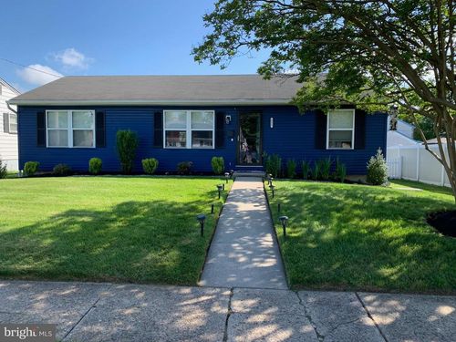 511 Madison Ave, BURLINGTON, NJ, 08016-1208 | Card Image