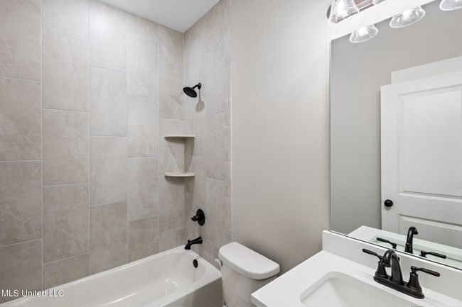 Guest bath | Image 24