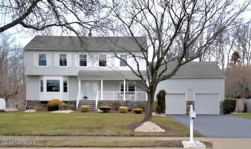 18 Devon Dr, Manalapan, NJ, 07726-3414 | Card Image