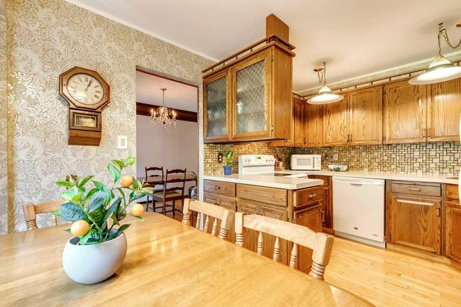 216 Canterbury Pl Sw, House detached with 4 bedrooms, 3 bathrooms and 4 parking in Calgary AB | Image 13