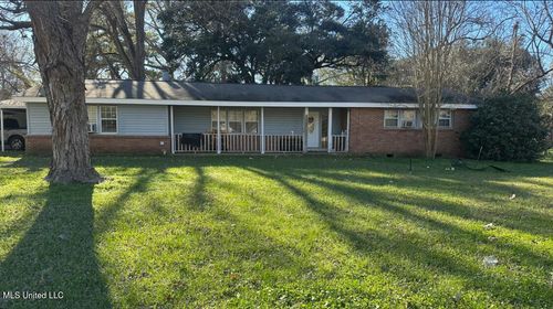121 Catalpa Drive, Natchez, MS, 39120 | Card Image