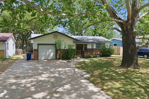2562 S Minnesota Ave, Wichita, KS, 67216-2256 | Card Image