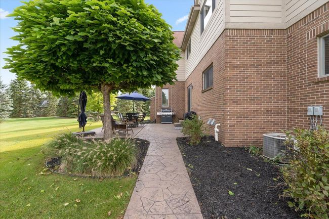 26700 York Ct, House other with 4 bedrooms, 4 bathrooms and null parking in South Lyon MI | Image 44