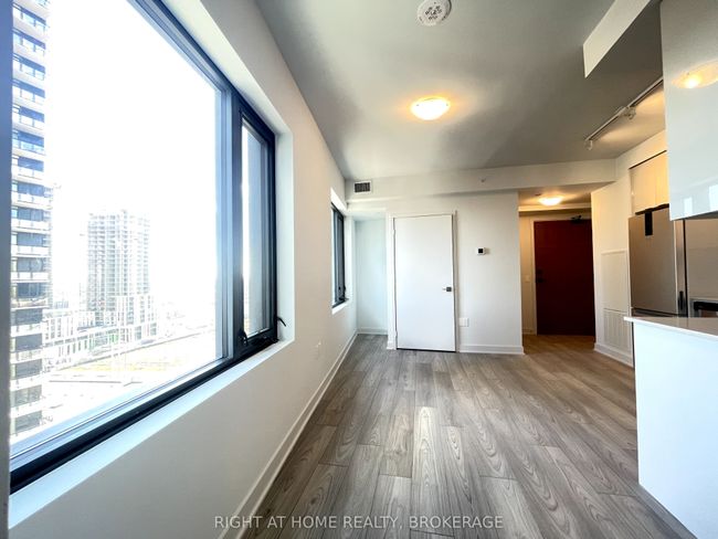 1306 - 2920 Highway 7, Condo with 1 bedrooms, 1 bathrooms and null parking in Vaughan ON | Image 22