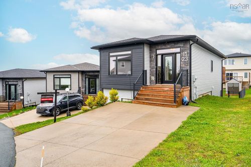 23 Thorngrove Lane, Timberlea, NS, B3T0K1 | Card Image
