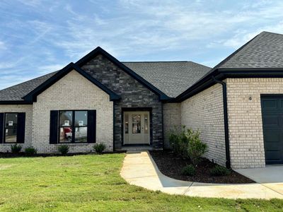 196 Wynchase Dr, House other with 4 bedrooms, 2 bathrooms and null parking in Muscle Shoals AL | Image 2