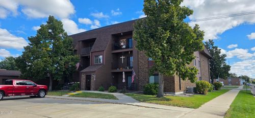 11-215 3rd Avenue Ne, Valley City, ND, 58072 | Card Image