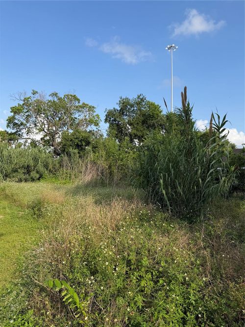 2010 Brackenridge Lot A Street, Houston, TX, 77026 | Card Image