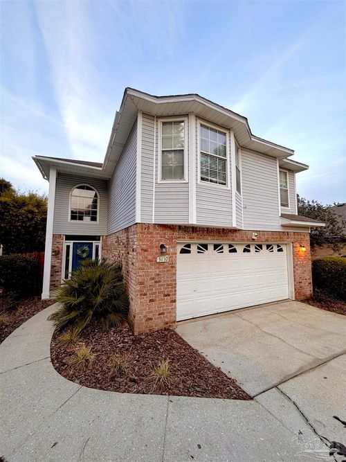 3110 Leesburg Sq, Pensacola, FL, 32504-8900 | Card Image