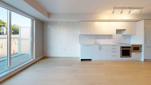 309-2508 Fraser St, Vancouver, BC, V5T3V4 | Card Image