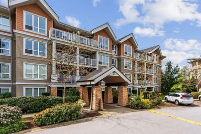 405 - 6430 194 St, Condo with 1 bedrooms, 1 bathrooms and 1 parking in Surrey BC | Image 1