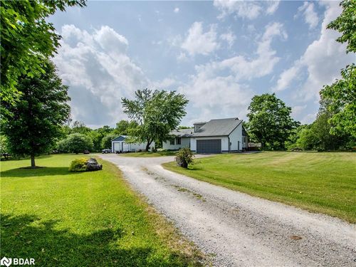 1580 Flos Road Three Road W, Springwater, ON, L0L2K0 | Card Image