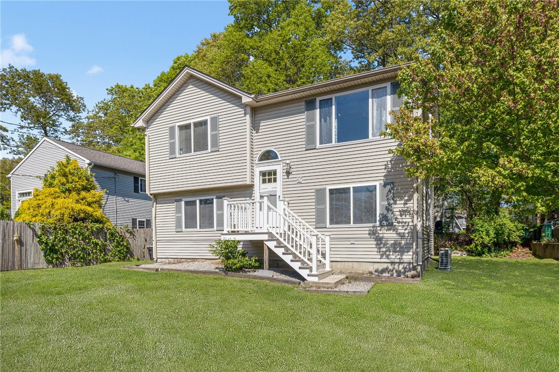Meadowrue Trl, Saunderstown, RI 02874