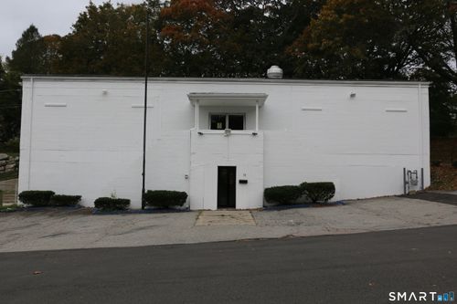 72 Central Ave, New London, CT, 06320-6406 | Card Image