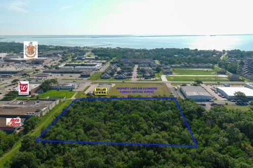 1200 N 2nd St, La Porte, TX, 77571 | Card Image