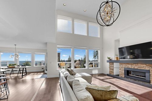 3492 Bishop Pl, Coquitlam, BC, V3E0K2 | Card Image