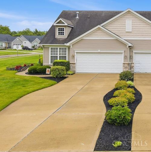 6982 Greenstone Trce, Goshen, OH, 45140-6812 | Card Image