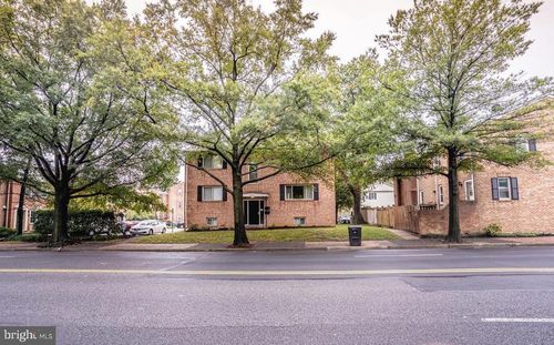 b1-4510 Washington Blvd, Arlington, VA, 22201-5782 | Card Image