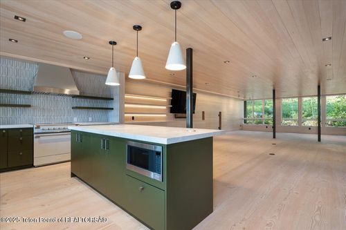 3519 W Mccollister Dr, Teton Village, WY, 83025 | Card Image