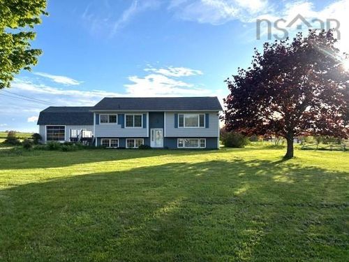 893 Thompson Rd, Waterville, NS, B0P1V0 | Card Image
