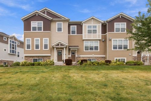 7021 Huckleberry Dr, Minnetrista, MN, 55331-3600 | Card Image