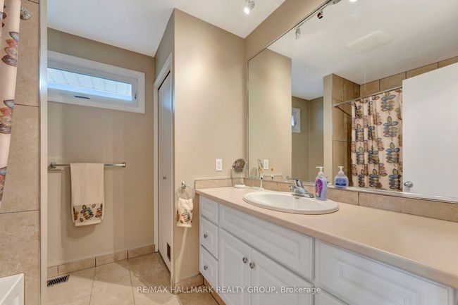 2121 Fillmore Cres, House other with 5 bedrooms, 4 bathrooms and 4 parking in Gloucester ON | Image 23