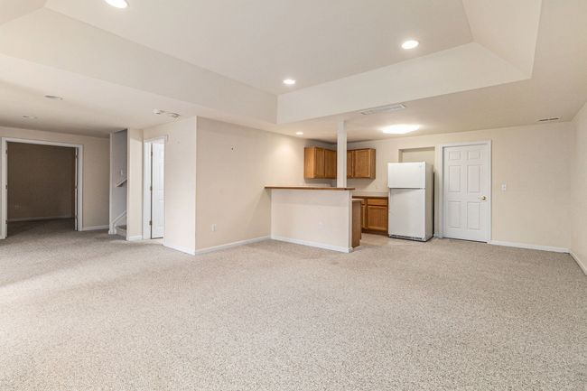 2250 Willow Tree Dr, Condo with 2 bedrooms, 3 bathrooms and null parking in Brighton MI | Image 15