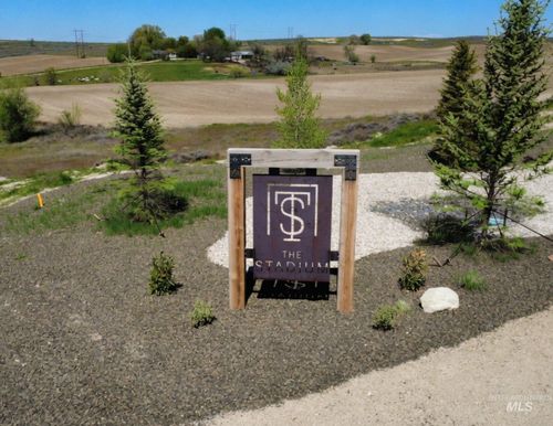 27662 Commercial Way, Caldwell, ID, 83605 | Card Image