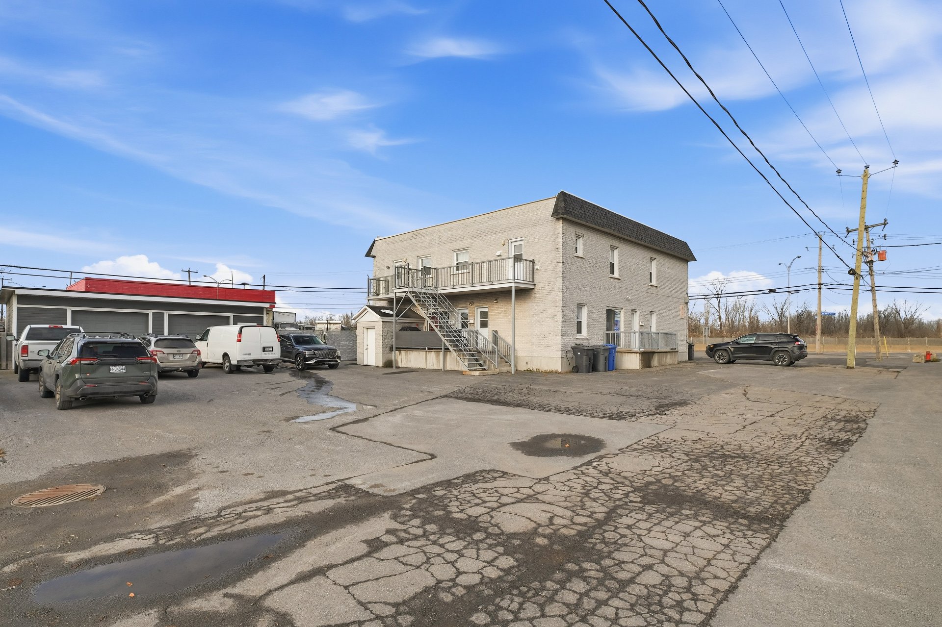 Other in Longueuil (Saint-Hubert) 4