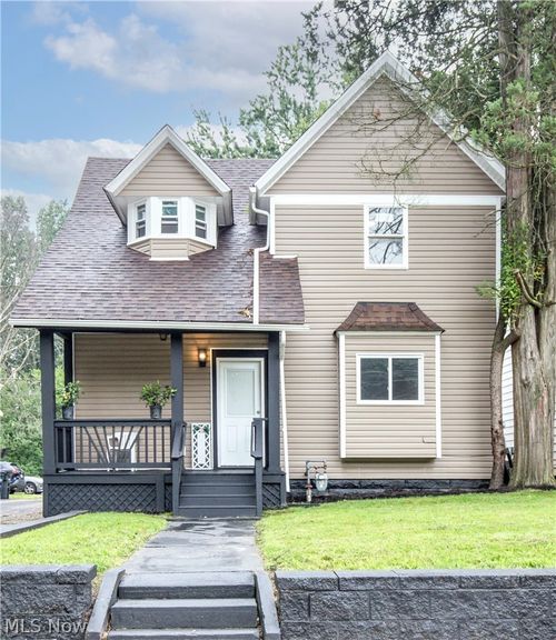 600 E Buchtel Ave, Akron, OH, 44304-1946 | Card Image