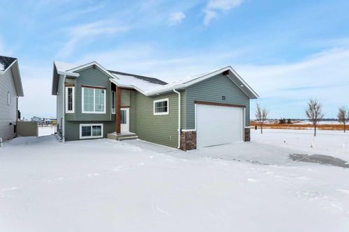 62 Tarzwell Ave, Red Deer, AB, T4P0Y9 | Card Image