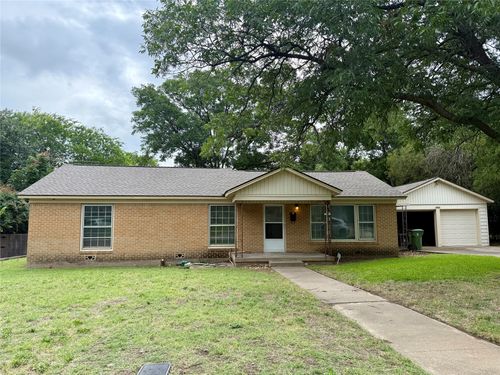 3539 Kingsbury Ave, Richland Hills, TX, 76118-5745 | Card Image