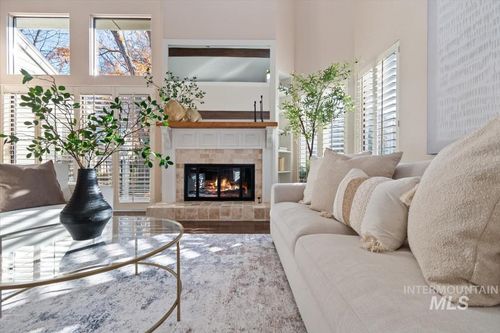 1944 S Teal Ln, Boise, ID, 83706-4050 | Card Image