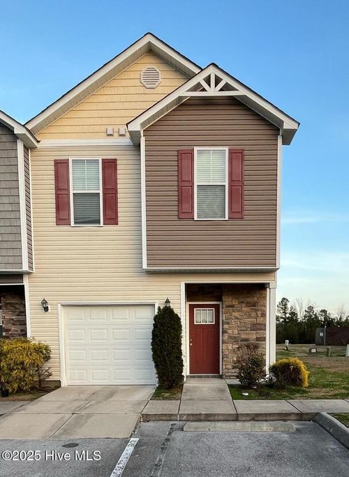 532 Caldwell Loop, Jacksonville, NC, 28546-1401 | Card Image