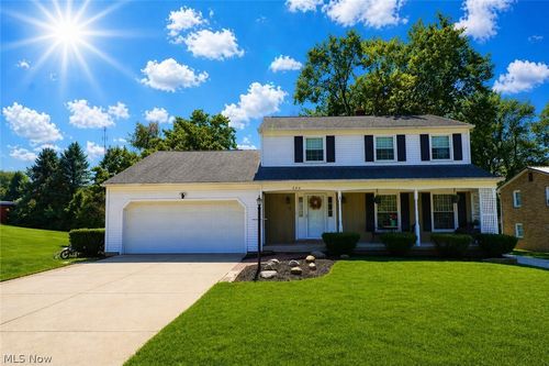 280 Kennedy St, Louisville, OH, 44641-1074 | Card Image