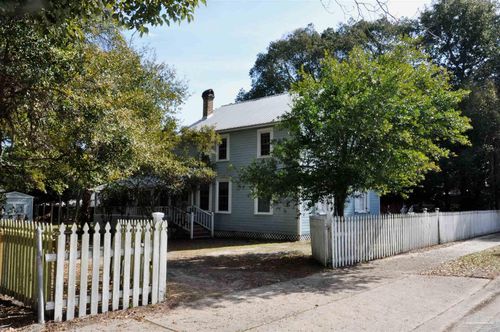 4600 Forsyth St, MILTON, FL, 32583-8155 | Card Image