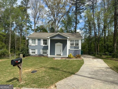 8427 Fredericksburg Ct, Jonesboro, GA, 30238-3425 | Card Image