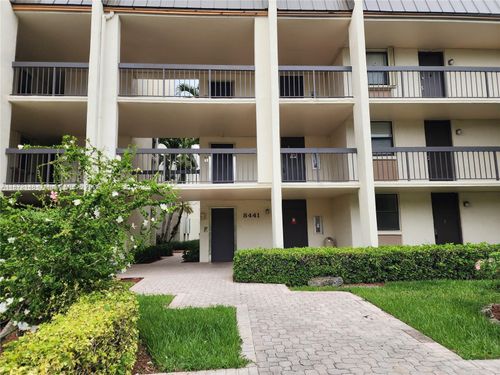 apt-105-8441 Forest Hills Dr, Coral Springs, FL, 33065-5431 | Card Image