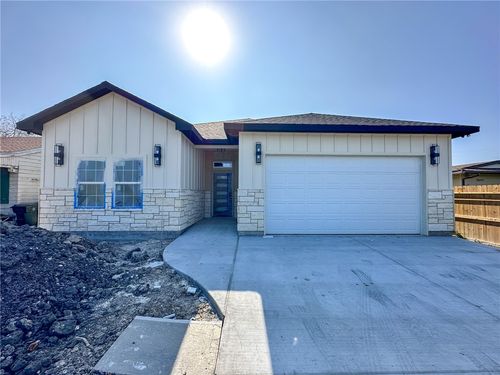 3649 Santa Fe St, Corpus Christi, TX, 78411-1323 | Card Image