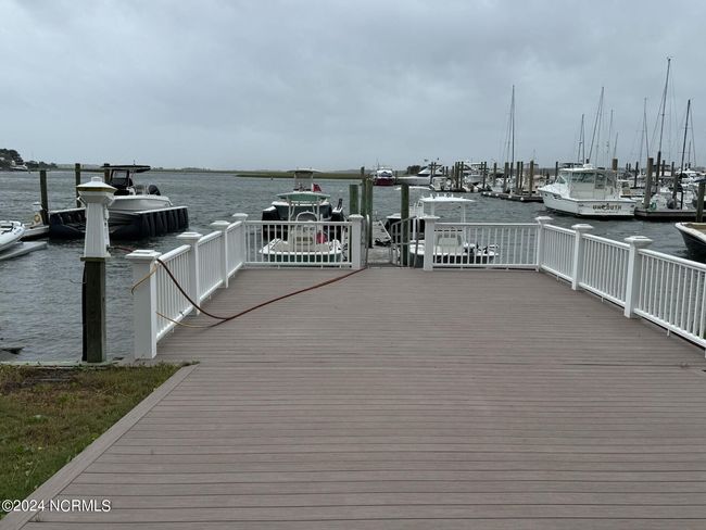 B - 440 Causeway Dr, Condo with 3 bedrooms, 3 bathrooms and 1 parking in Wrightsville Beach NC | Image 96