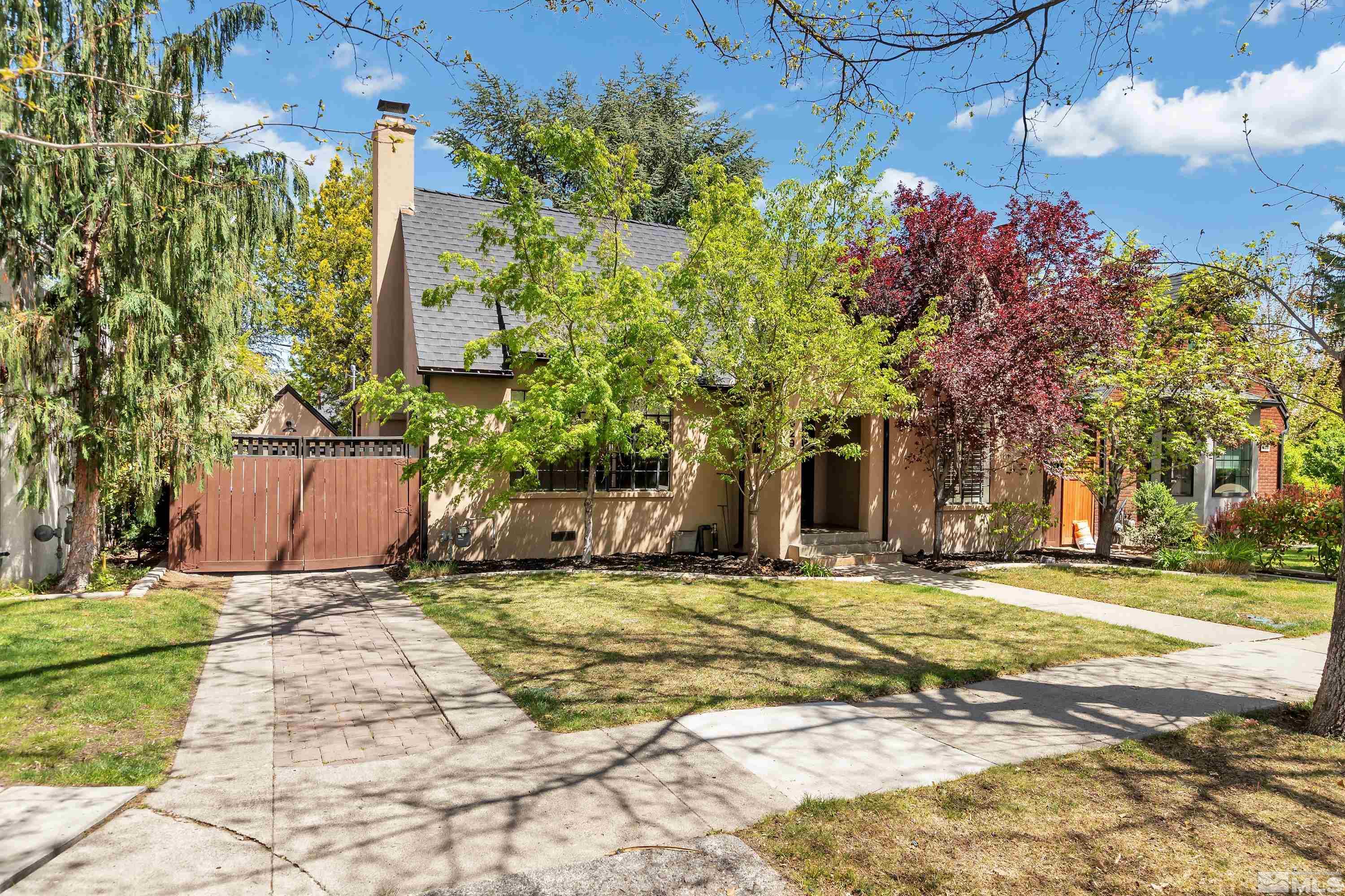 Donner Dr, Reno, NV 89509