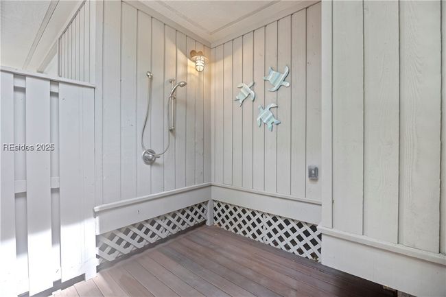 Outdoor Shower | Image 57