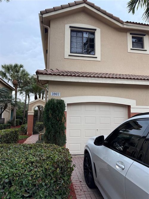 3907-3907 Vista Grove Ln, Weston, FL, 33332-2159 | Card Image