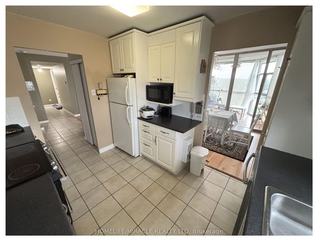 1409 - 2760 Carousel Cres, Condo with 2 bedrooms, 2 bathrooms and 1 parking in Gloucester ON | Image 42