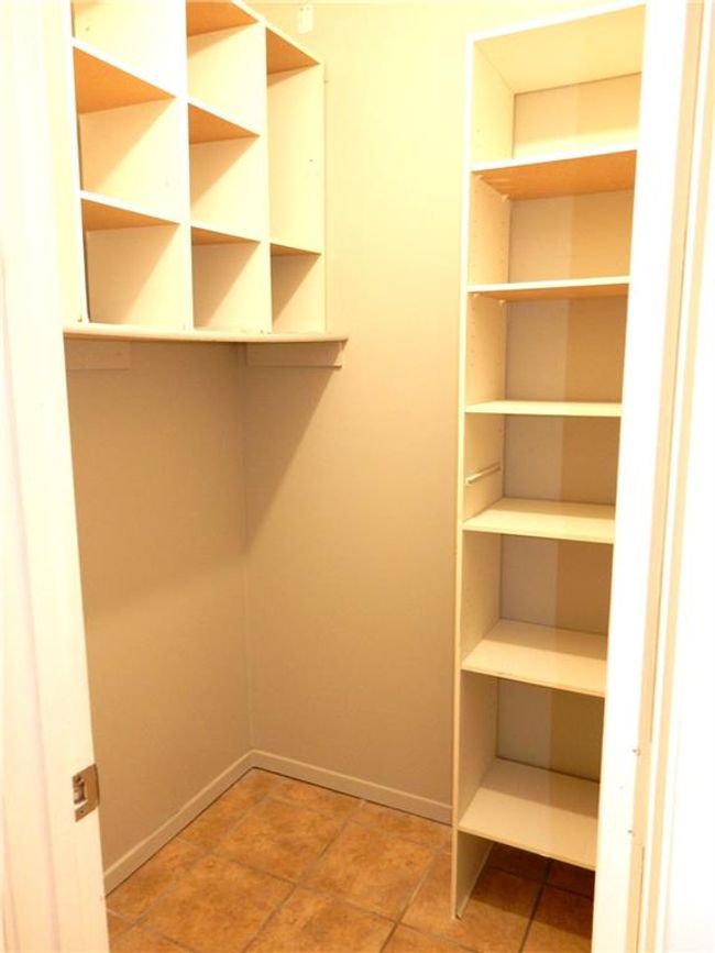 2058 Powers Ferry Trce Se, Condo with 2 bedrooms, 3 bathrooms and 2 parking in Marietta GA | Image 18