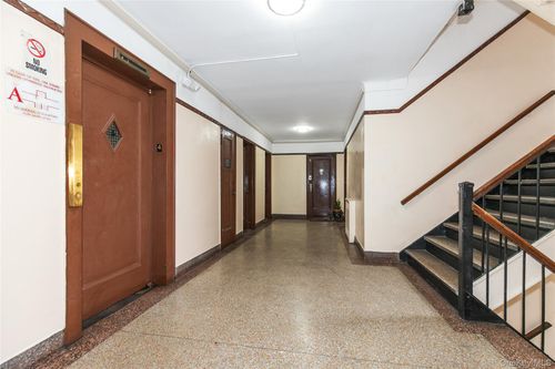 apt-4r-83-06 Vietor Ave, Elmhurst, NY, 11373-3206 | Card Image