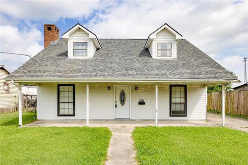 210 Church St, Lockport, LA, 70374-2555 | Card Image
