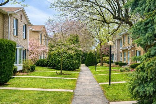 51-5475 Lakeshore Rd, Burlington, ON, L7L1E1 | Card Image