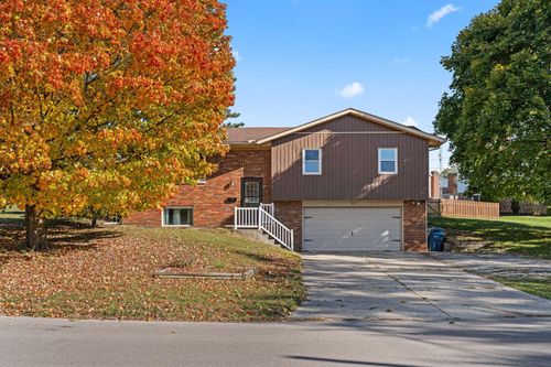 512 Hilltop Dr, Bellefontaine, OH, 43311-2925 | Card Image