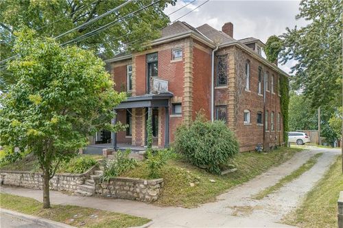 610 N 11th St, Saint Joseph, MO, 64501-1827 | Card Image